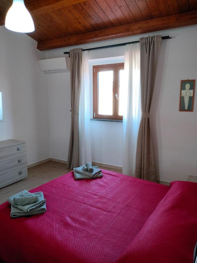 Perdanoa - Appartamenti Ghilarza Exteriér fotografie