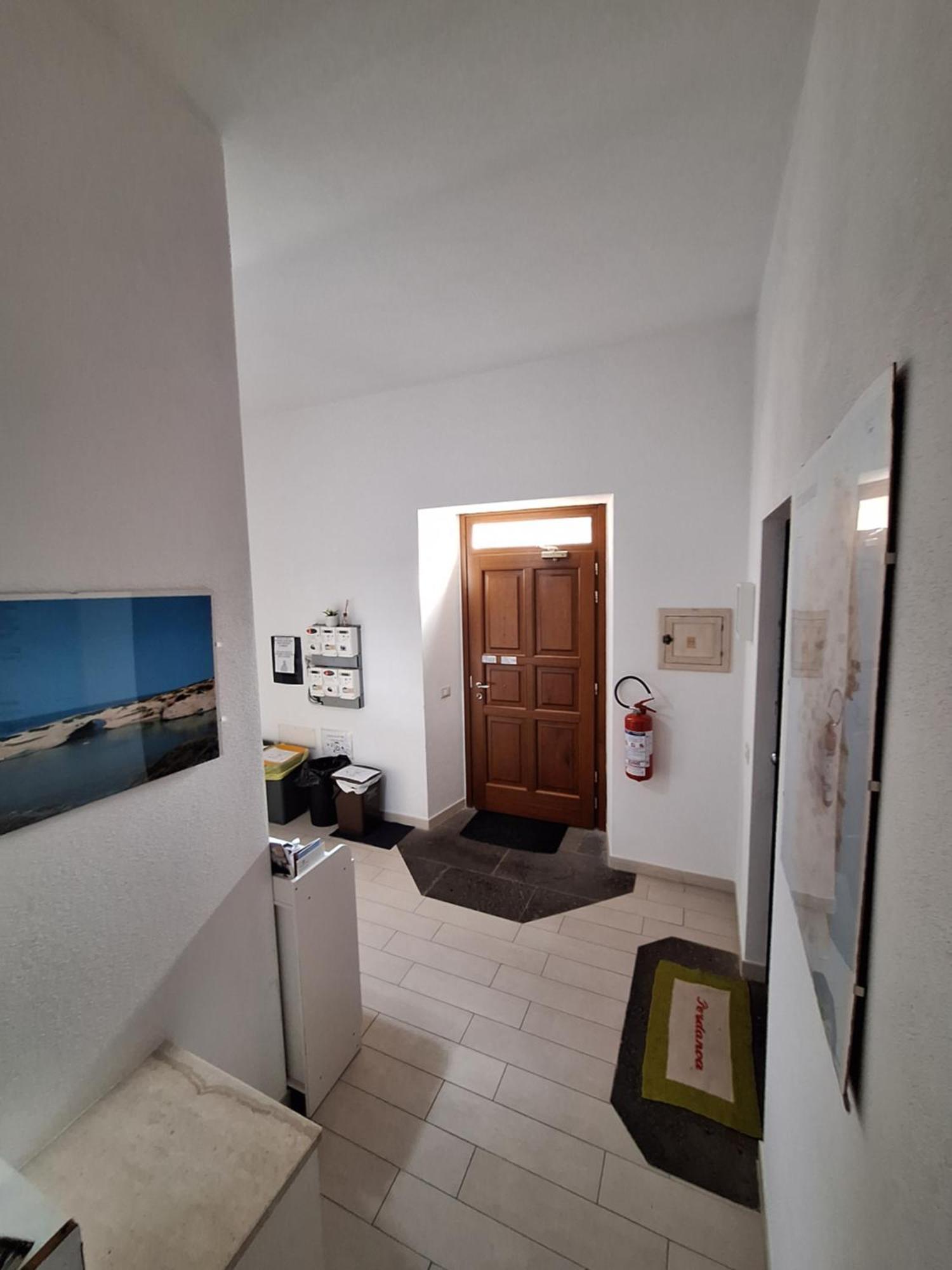 Perdanoa - Appartamenti Ghilarza Exteriér fotografie