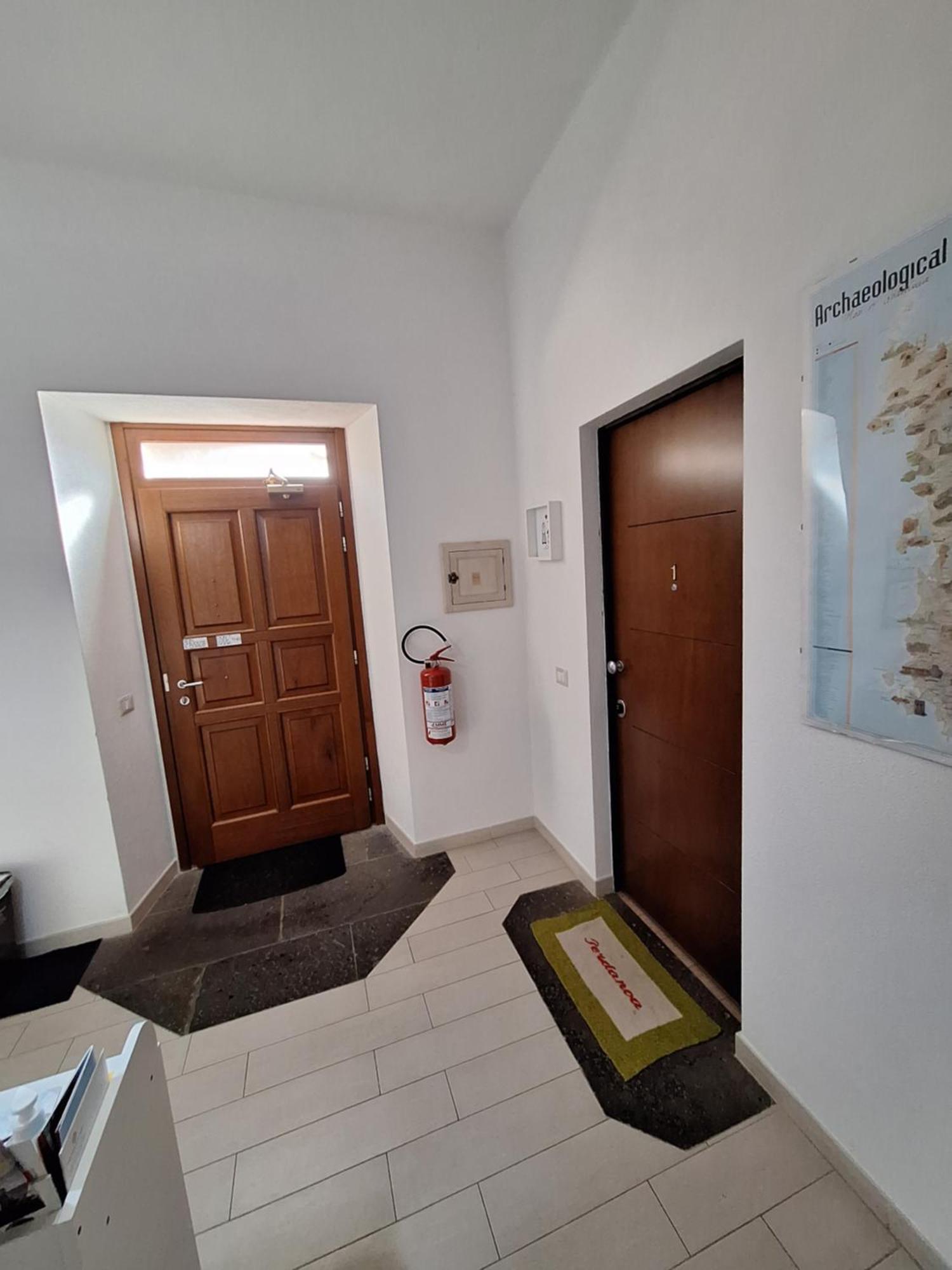 Perdanoa - Appartamenti Ghilarza Exteriér fotografie
