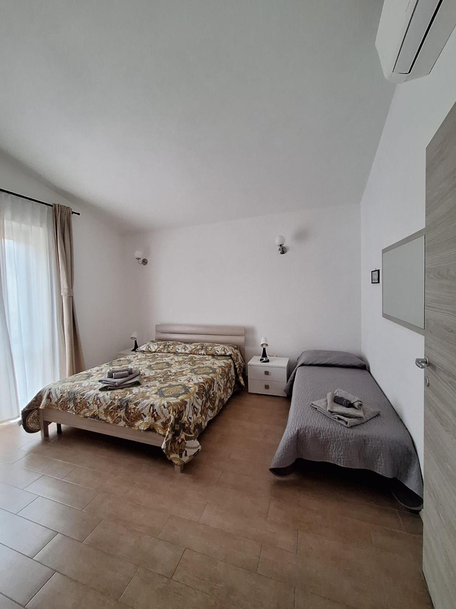 Perdanoa - Appartamenti Ghilarza Exteriér fotografie